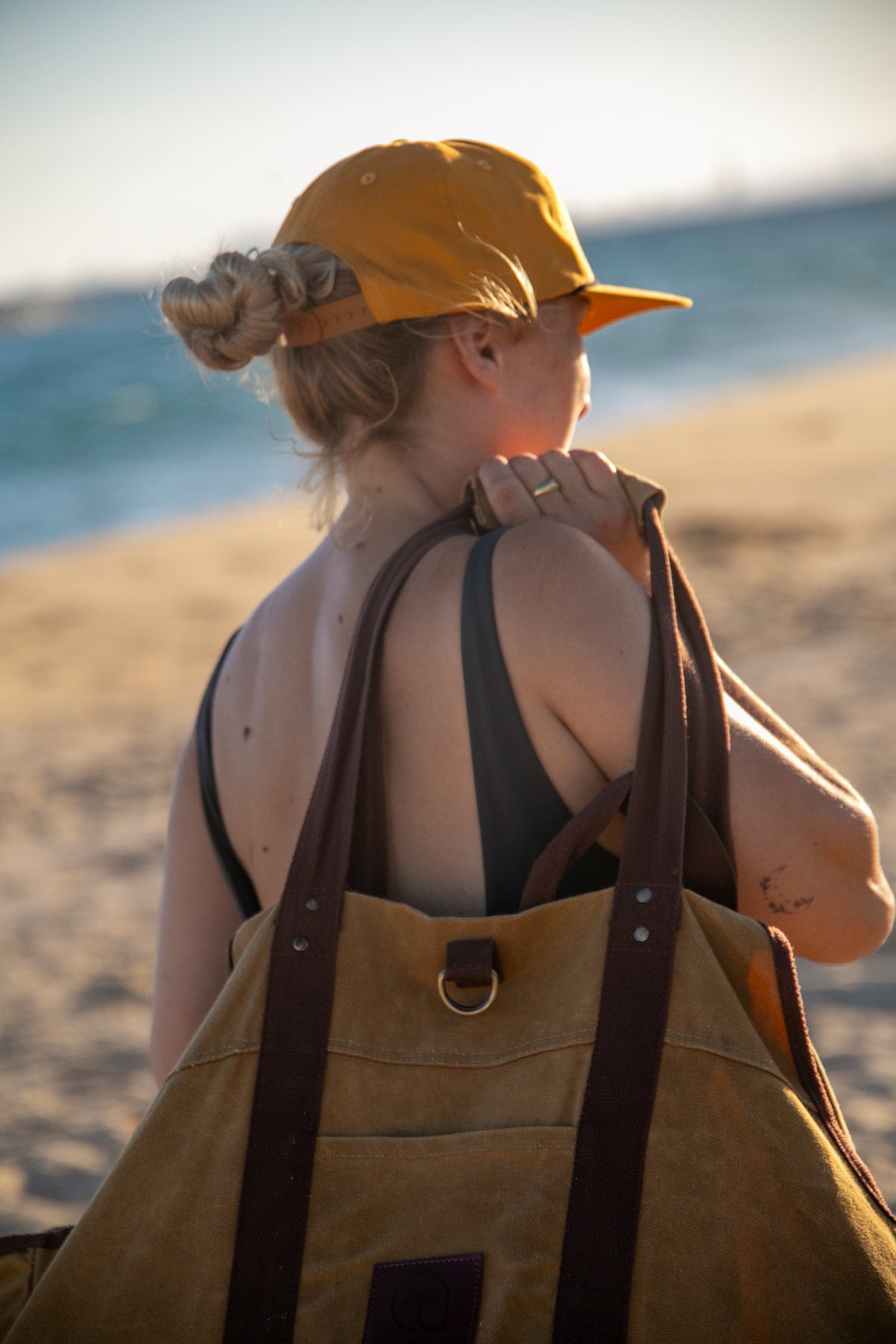 Bosque Seco XL Tote Bag
