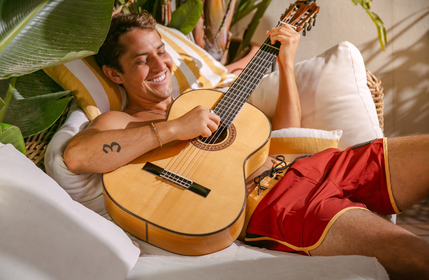 Raíz de Volcán — Tropical Hybrid Boardshort — TCR ReWave™ Recycled Poly
